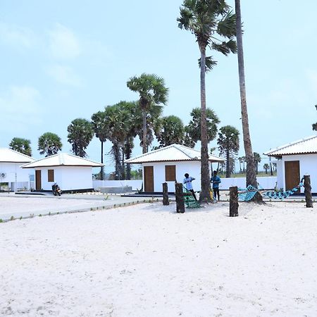 Palm Beach Resort Ceylon Jaffna Extérieur photo